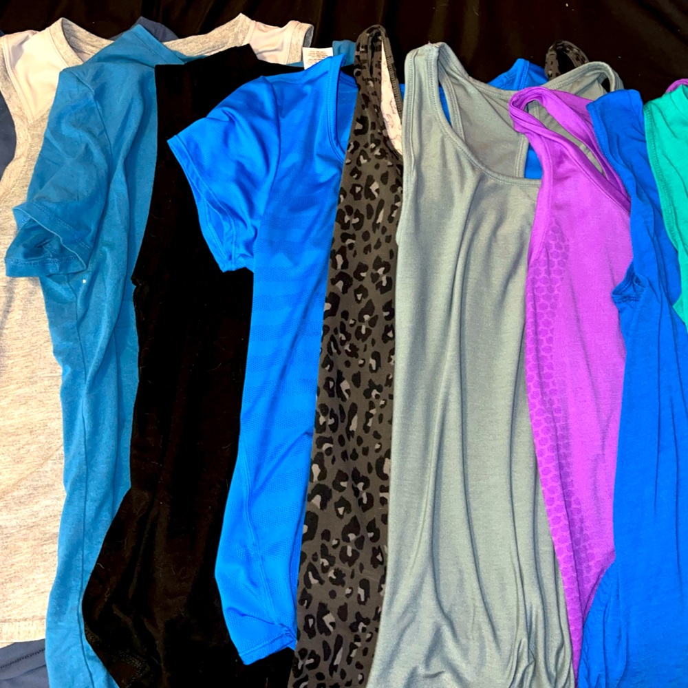10 excursive tops size small through medium
